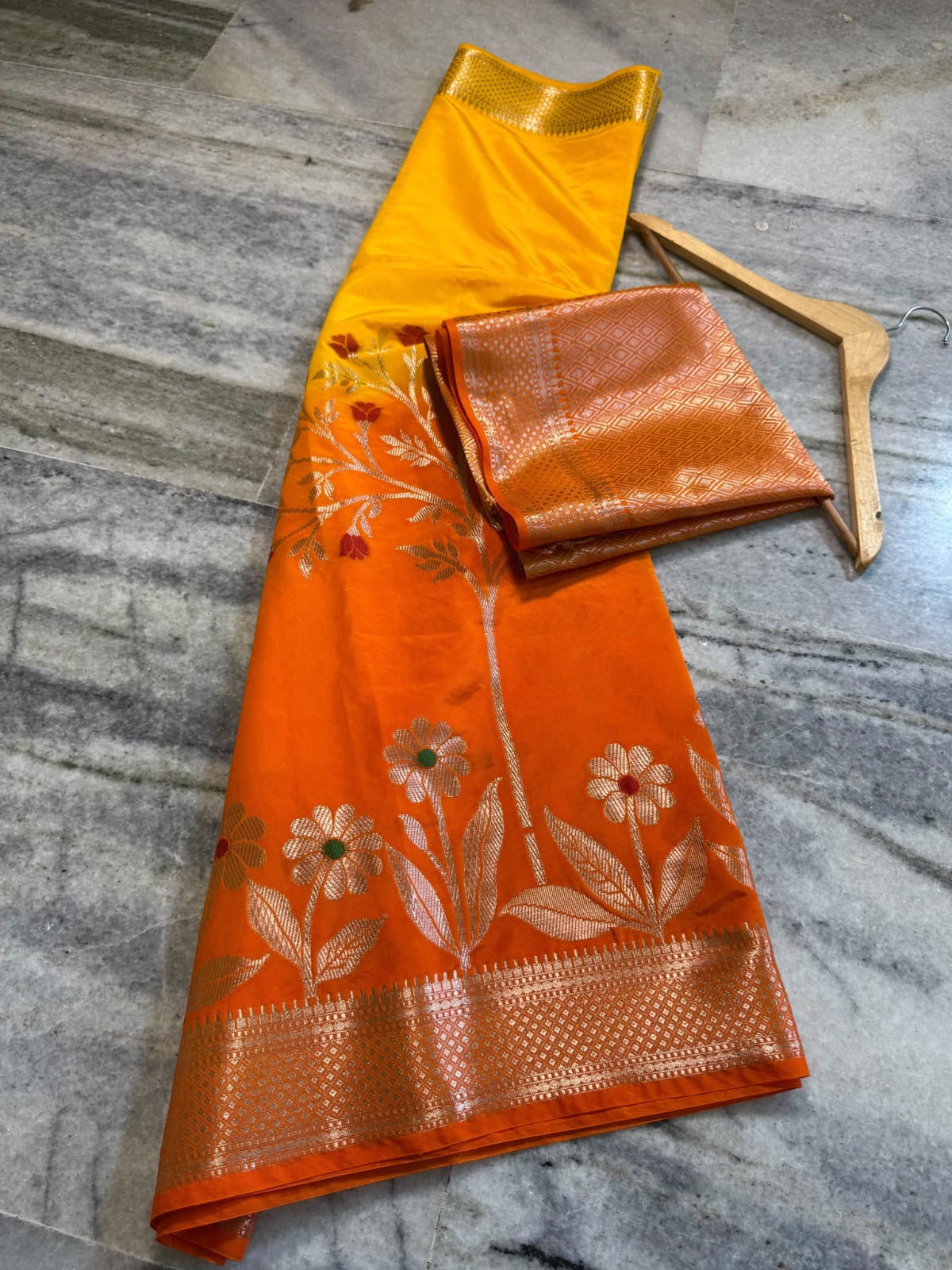 Banarasi dyeble semi katan silk saree SDR05